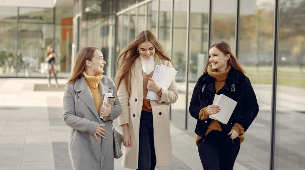 <strong>¿Qué necesita un estudiante de Chile para venir a estudiar a España?</strong> 2 ASISA - International student <strong>¿Qué necesita un estudiante de Chile para venir a estudiar a España?</strong>